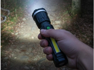 Nabíjecí svítilna LED Trixline 16 cm, černá